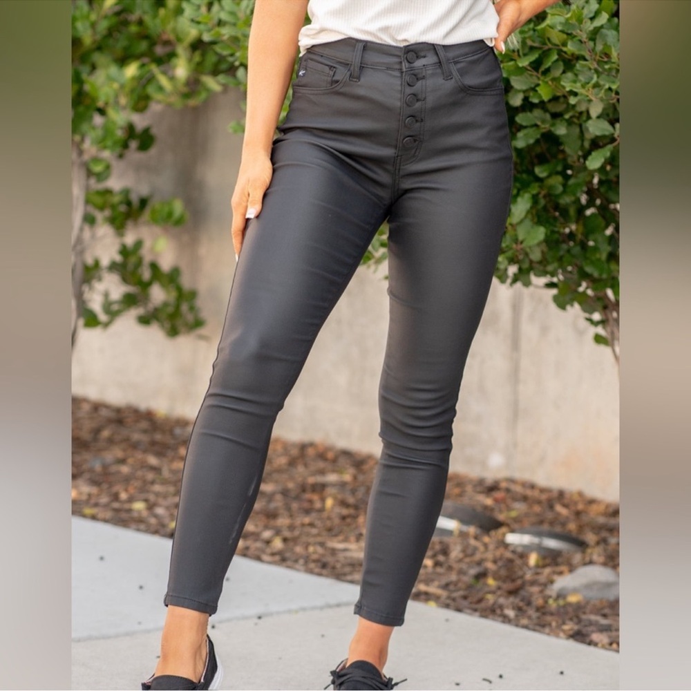KanCan Black High-Waisted Skinny Jeans